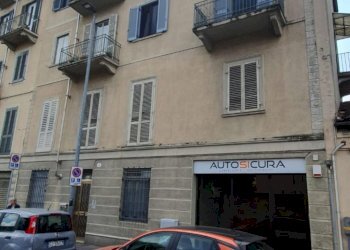 Three-room apartment Via Caramagna, Torino - photo 1