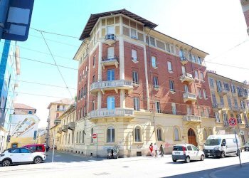 Three-room apartment Via Nicola Fabrizi, Torino - photo 1