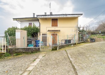 Casa indipendente Via Provinciale Saluzzo 32, 62, Barge - foto 1