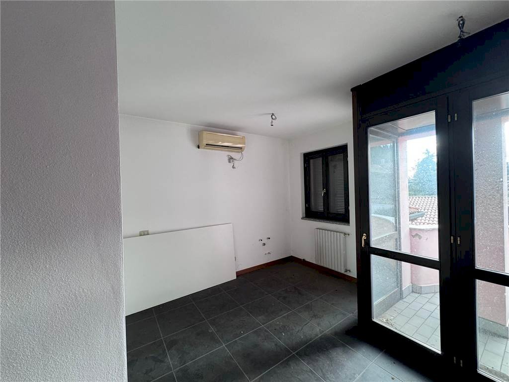 Trilocale PIAZZA LE PETIT, Ponte Lambro - foto 2