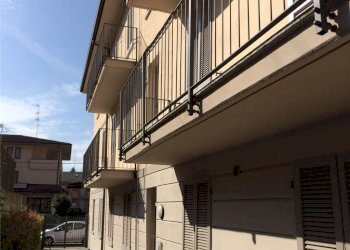 Trilocale VIA EMILIANI, Merone - foto 1