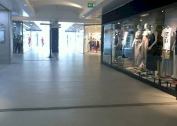 foto - Negozio viale Michelangelo, Volla - foto 1