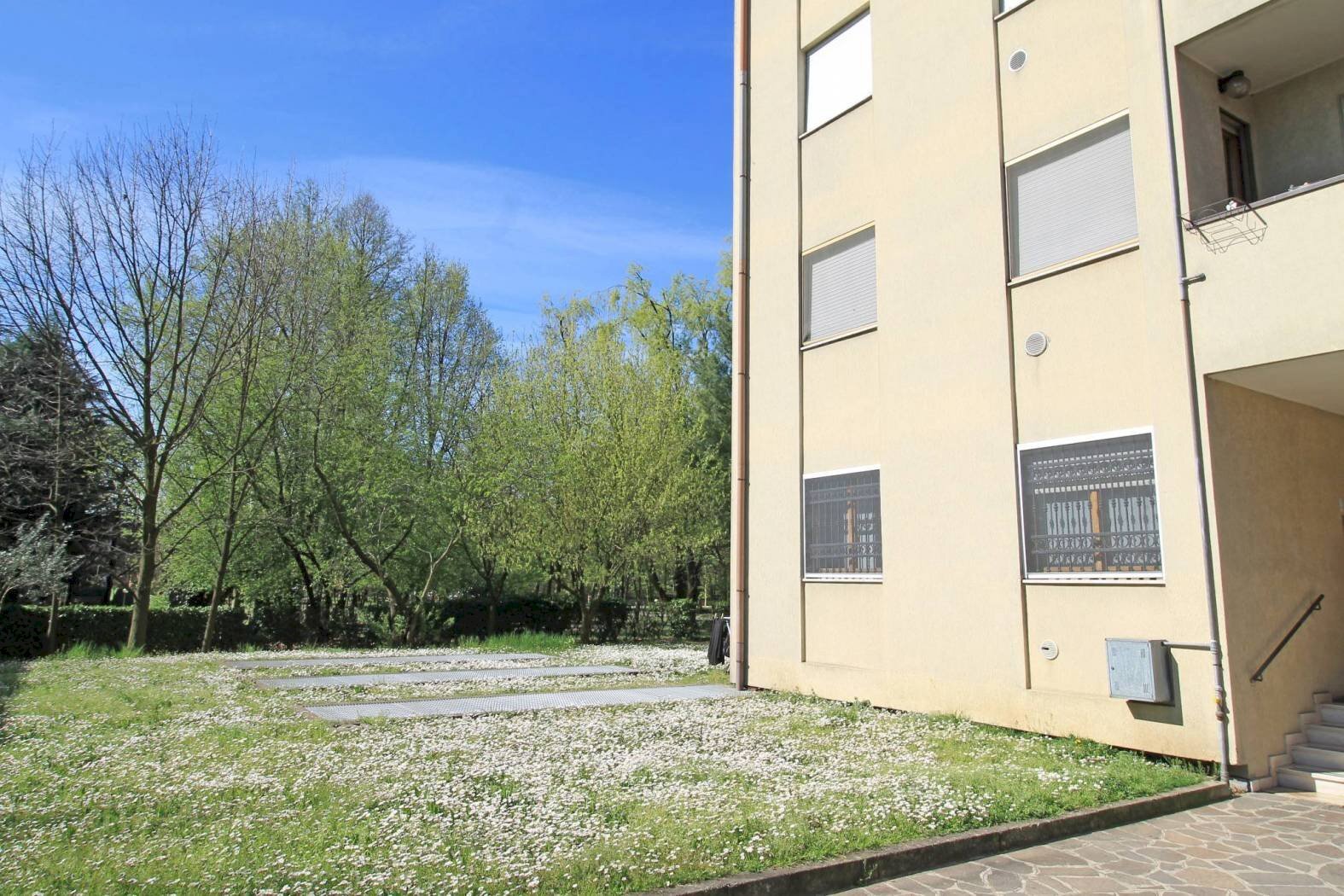 Vista - Box via Vincenzo Gioberti, 19, Cassano d'Adda - foto 1