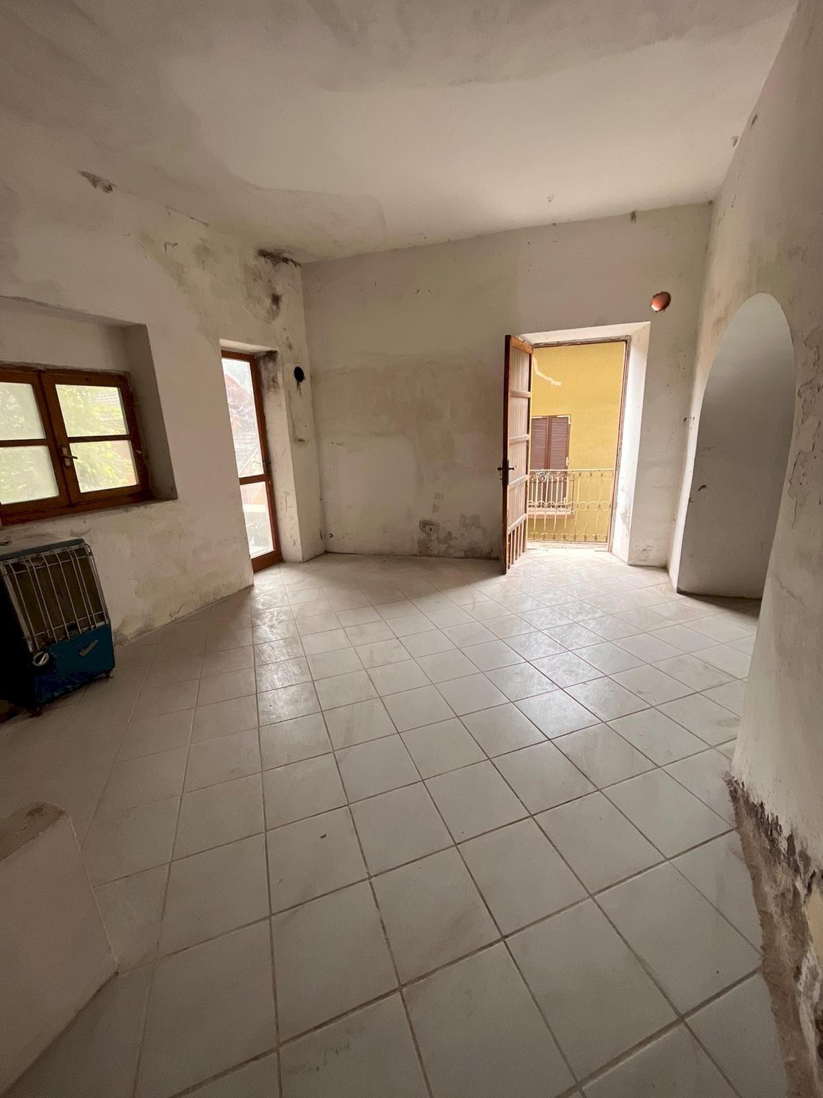 Appartamento via IV Novembre, 40, Pradleves - foto 3