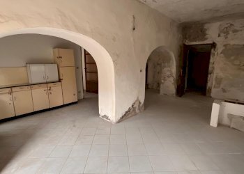 Appartamento via IV Novembre, 40, Pradleves - foto 5