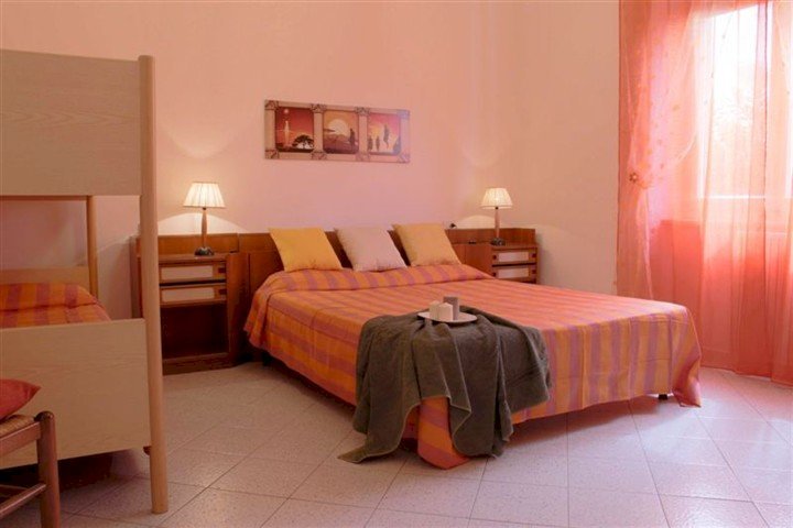 Bilocale Viale Italia 26, Castagneto Carducci - foto 2