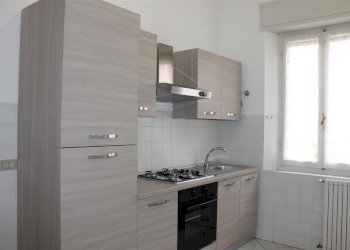 Bilocale Viale Italia 26, Castagneto Carducci - foto 8