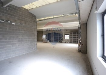 Capannone via enrico fermi, Grassobbio - foto 12