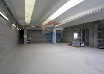 Capannone via enrico fermi, Grassobbio - foto 13