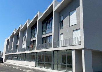 Laboratory Modena - photo 1