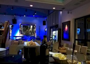 Interno non residenziale - Attività Commerciale corso Giacomo Matteotti, 22, Milano - foto 19