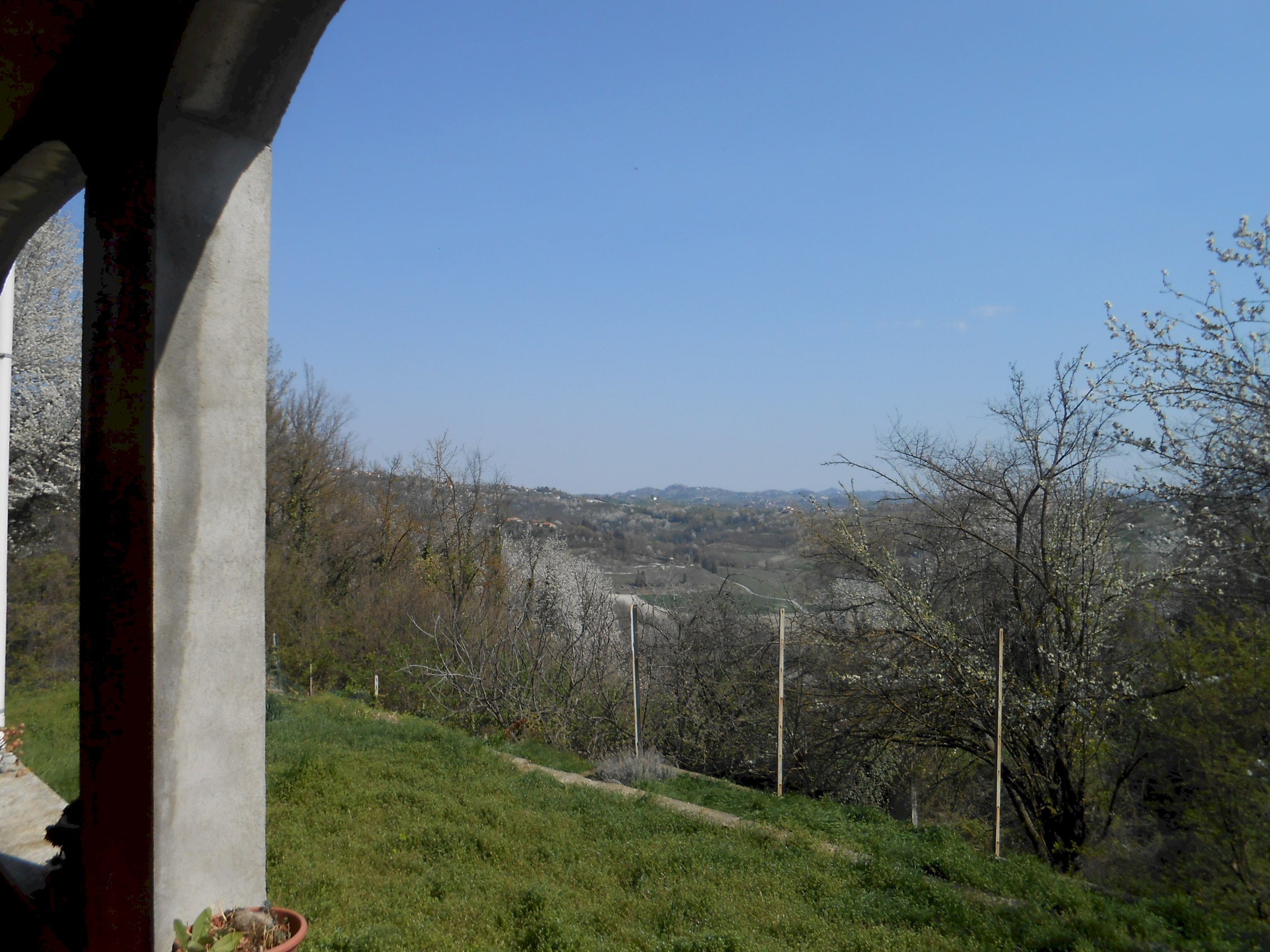 vista - Apartment in Villa Castelnuovo Don Bosco - photo 2