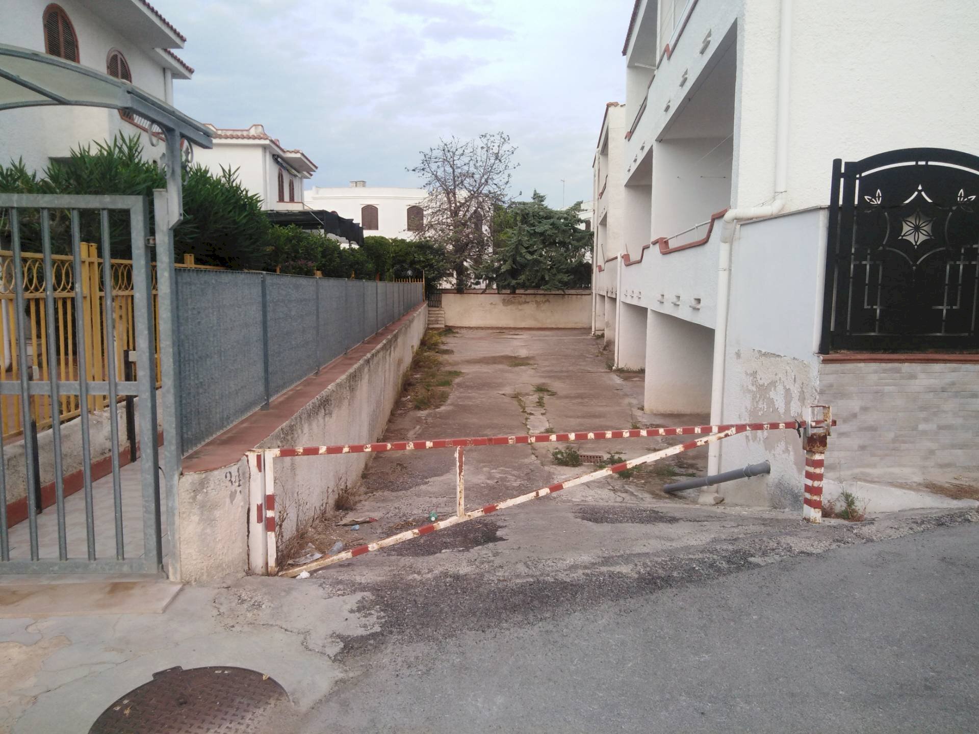 Box Via DEI LIMONI, Rodi Garganico - foto 1