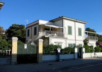 Trilocale Viale Italia 2, Castagneto Carducci - foto 1