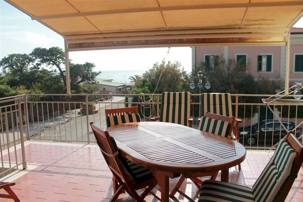 Three-room apartment Viale Italia 5, Castagneto Carducci - photo 3