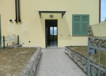 DSCN2966.JPG - Villa a Schiera Ameglia - foto 2