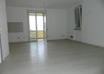 DSCN2968.JPG - Villa a Schiera Ameglia - foto 4