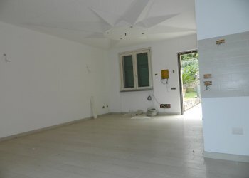 DSCN2970.JPG - Villa a Schiera Ameglia - foto 6