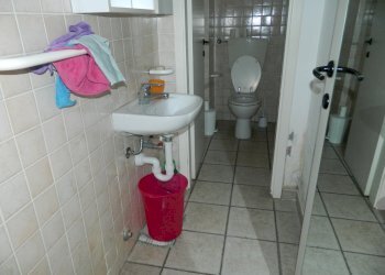 DSCN1402.JPG - Locale Commerciale Carrara - foto 7