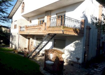 F1 Sud.JPG - Casa semi indipendente Sarzana - foto 3