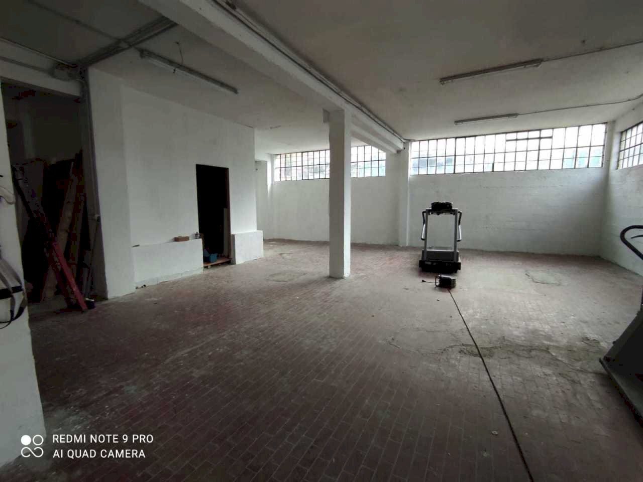 lu8.jpg - Locale Commerciale Luni - foto 3