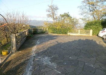 DSCN3927.JPG - Casa indipendente Vezzano Ligure - foto 6