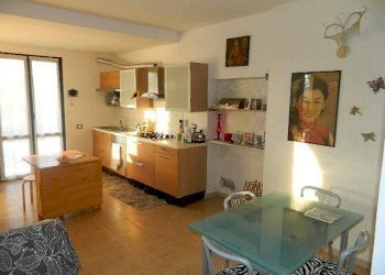 DSCN3930.JPG - Casa indipendente Vezzano Ligure - foto 9