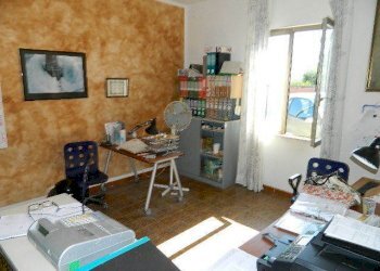 DSCN2959.JPG - Capannone Luni - foto 8