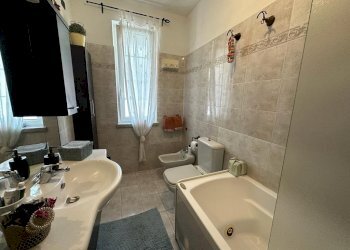 am8.jpg - Porzione di casa Ameglia - foto 14