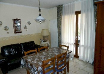 DSCN1971.JPG - Casa indipendente Sarzana - foto 1