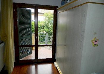 DSCN1977.JPG - Casa indipendente Sarzana - foto 7