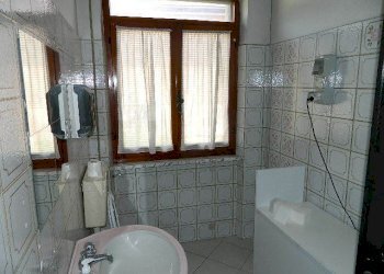 DSCN1805.JPG - Ufficio Luni - foto 9