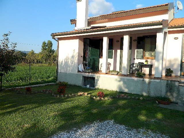 DSCN9627.JPG - Independent house Arcola - photo 1