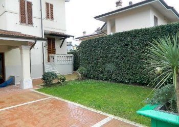 DSCN6975.JPG - Villa Pietrasanta - foto 6