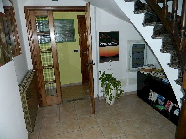 DSCN6820.JPG - Hotel - Accommodation facility Santo Stefano di Magra - photo 1