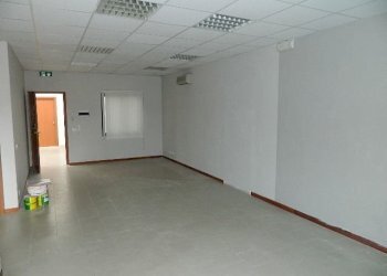 DSCN6575.JPG - Ufficio Luni - foto 4