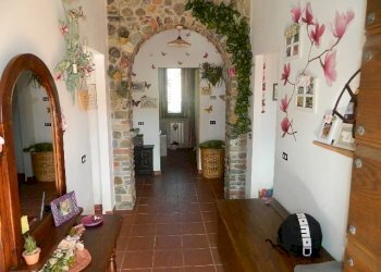 DSCN5791.JPG - Casa indipendente Vezzano Ligure - foto 19