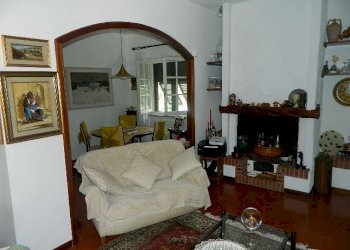 DSCN5221.JPG - Villa Ameglia - foto 15