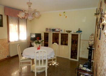 DSCN0394.JPG - Casa semi indipendente Luni - foto 1