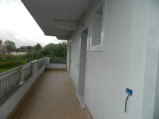 Three-room apartment Carrara - photo 1
