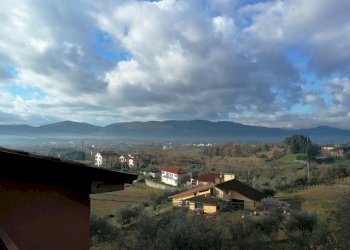 10.jpg - Casa semi indipendente Castelnuovo Magra - foto 2