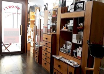 2.jpg - Locale Commerciale Sarzana - foto 2