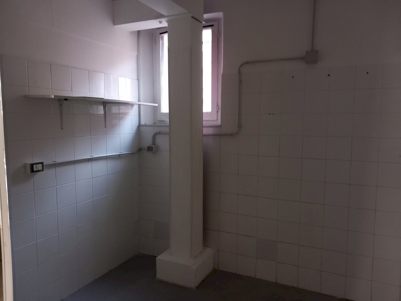 20240319_110712.jpg - Commercial Premises Sarzana - photo 2