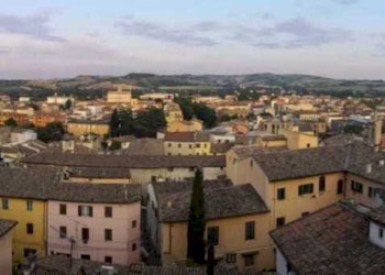 e5266715-e06a-4fc0-bbb3-c020fba9bb56.jpg - Appartamento Jesi - foto 12