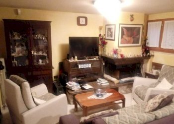 5696fce0-57fb-489d-9714-31f6d0af65fd.jpg - Villa a Schiera Jesi - foto 4