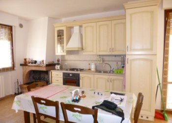 P1150886.JPG - Appartamento Jesi - foto 24