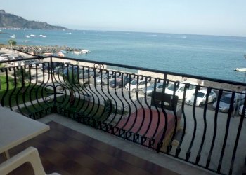 030.JPG - Appartamento Giardini-Naxos - foto 2