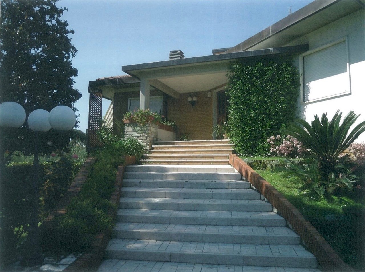 DOC029-1.jpg - Independent house Carrara - photo 1