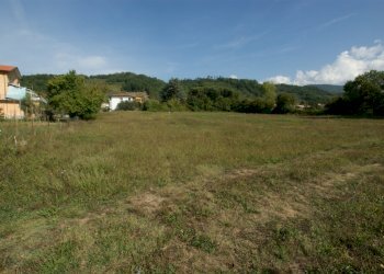 DSC00925.jpg - Terreno edificabile Licciana Nardi - foto 1