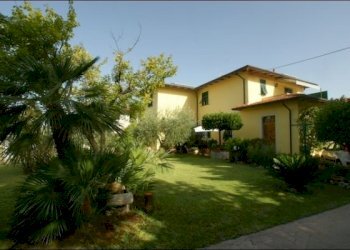 ESTERNO - Casa indipendente Luni - foto 3